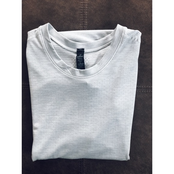 Lululemon Metal Vent Tech Short Sleeve 2.0 - Picture 5 of 5
